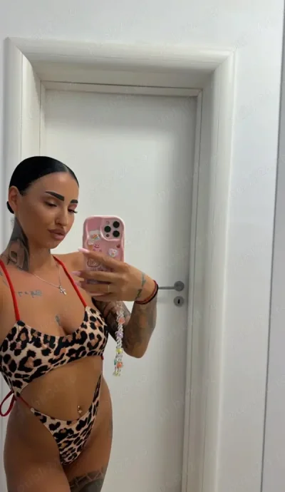 Fără grabă . Vei rămâne surprins că sunt reală. Militari residence