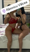 Doua porniste, show Lesby, cupluri, Party, deplasari - imagine 2