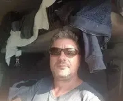 DISCRET SI ,disponibil