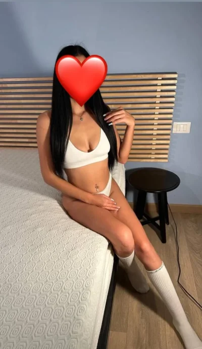 Doar deplasări la tine sau hotel