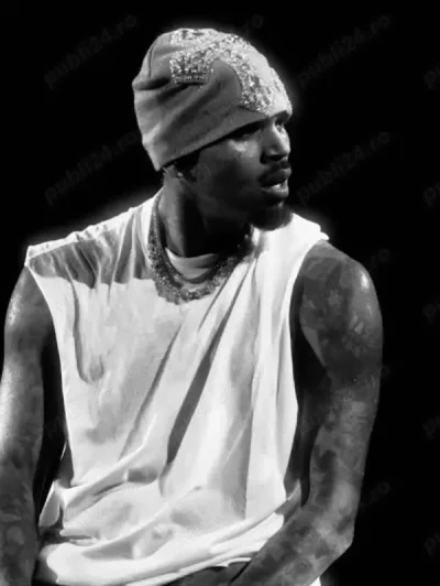 Bărbat finut și prezentabil pentru femei singure sau cupluri !