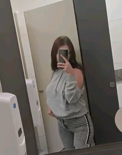 Buna sunt alis si am 23 de anișori