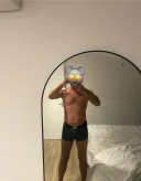 Tanar educat si discret doresc relatie frumoasa alaturi de un cuplu dragut si deschis. - imagine 1