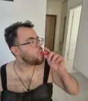 Gay pasiv-activ(mai mult pasiv) un apel ne desparte - imagine 3