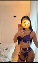 Bruneta sexi suna ma si nu vei regreta - imagine 3