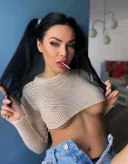 Denisa studentă expertă in amor - imagine 4