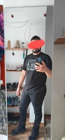 Tip galant , amabil si respectuos - imagine 1