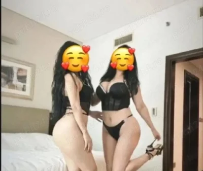 Doua fete! facem deplasari