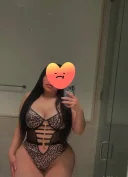 Fac și deplasări la hotel. hello I'm here for your fantasies - imagine 1