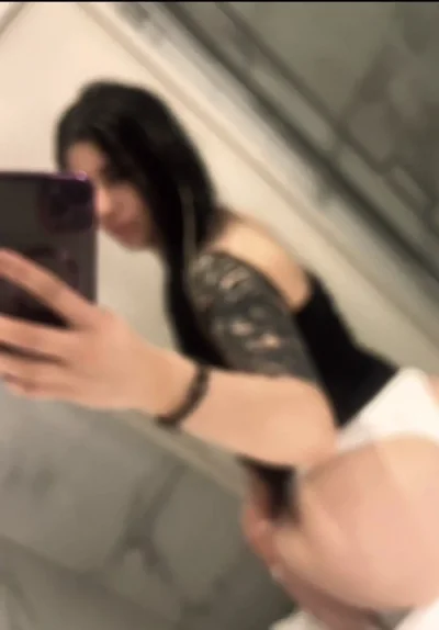 Te astept sa avem clipe de neuitat !