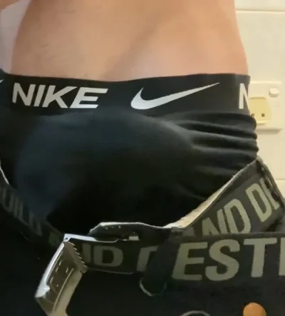 Domn casatorit efectuez masaje de orice tip la domicliu