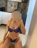 Emilia discretă și aproape de Sala Palatului - imagine 5