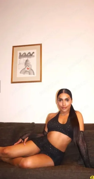 New la mn sau la hotel