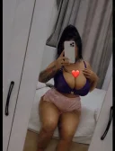 Pornista cu forme la tine in oras - imagine 1