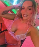 Deea sunt aici pentru a-ți satisface plăcerile - imagine 3