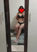 Reala și fără grabă...pupicii - imagine 2