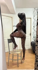 Alina la hotel sau domiciliul meu - imagine 2