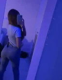 Tânăra apetisanta ofer show erotic - imagine 2