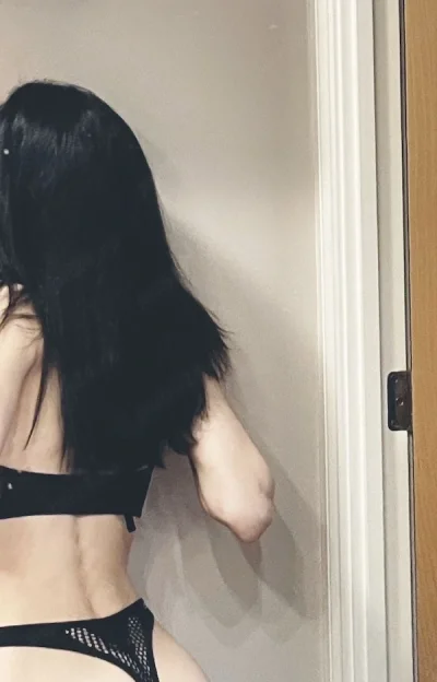 Deea , femeia perfectă doar pentru tine