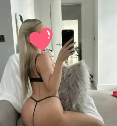 Blondă sexy.vino să mă atingi Non-stop