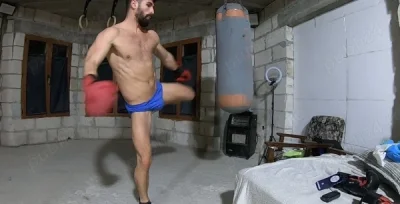 Bărbat rafinat, ofer experiențe premium pentru doamne și cupluri