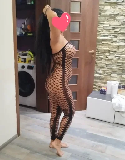 Servicii totale caut colega