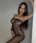 Bruneta ta . Prima data la Tine in oras ! - imagine 3