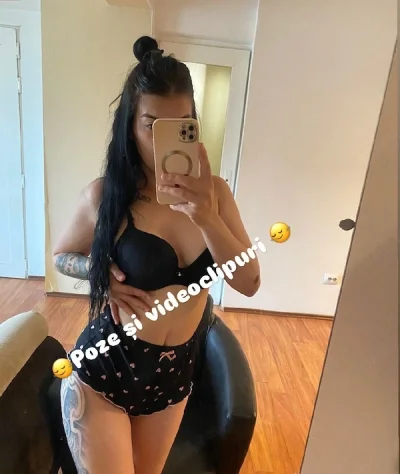 Disponibila pentru Show web !