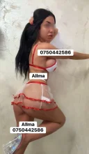 Bruneta siliconata,noua in orasss - imagine 1