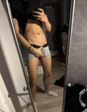 Tânăr dotat pentru cupluri doamne si domnişoare! - imagine 1