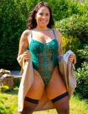 Bruneta cu forme rubisiene poze recente doar cateva zile la voi dc esti bădăran nu suna ok pup - imagine 4