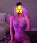 Blonda cu forme .Dornica de aventuri - imagine 1