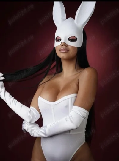 Locatia discreta va astept!