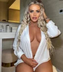 Blonda sexi 40 ani - imagine 1