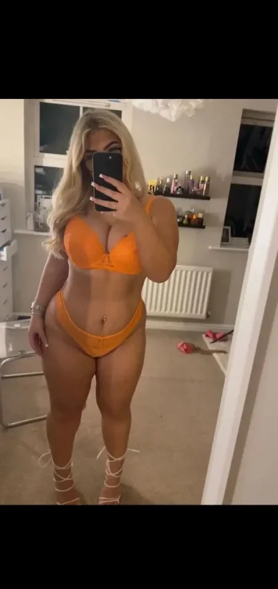 Sonia!! Blonda cu forme!! Deplasari- Party!!!