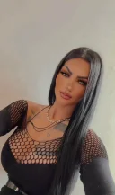 Buna sunt Roxana si sunt noua la tine - imagine 1