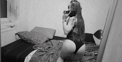 Flory ofer clipe de neuitat