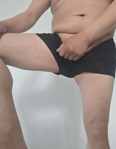 Bărbat 40 ani pentru doamne și domnișoare dornice de aventură