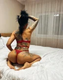 Brunetă matură - imagine 1