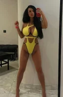 Bruneta cu Silicone Doar Deplasari - imagine 2