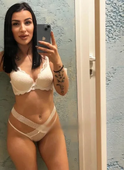 SOFIA noua in oras la mine nu ai fost ador sarutatile intime XXX