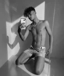 Iulian tanar brunet pt tipii manierati si discreti - imagine 2