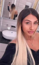 Trans sexy, plină de pasiune și energie - imagine 3