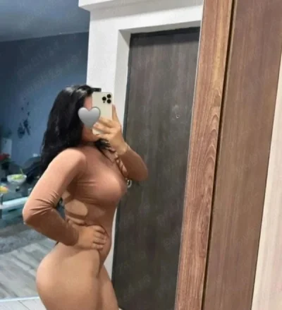 Te aștept în patul meu