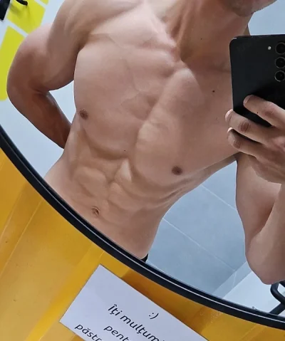 Escorta masculina doar pt ea