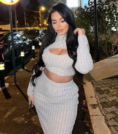 New bruneta pasionala noua in oras