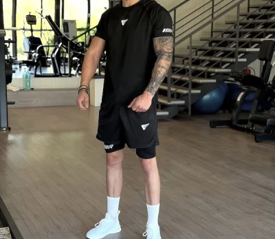 Sexy boy în orașul tău !!
