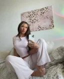 Pentru prima data in orasul tau! Fac si masaj de relaxare. Si show la web. - imagine 1