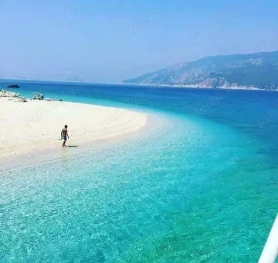 Saten ochi albastri!