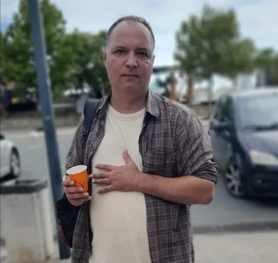 La tine, la mine. Ofer companie intimă doamnelor sau domnișoarelor majore